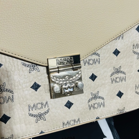 MCM Spot Park Avenue Medium Satchel Bag. - Picture 2 of 11
